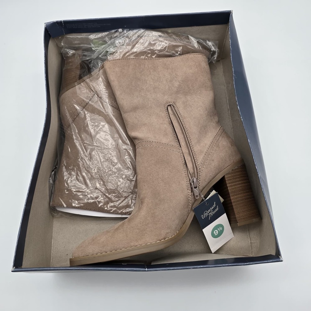 Universal Thread Taupe Boots Size 9.5 - Picture 5 of 7